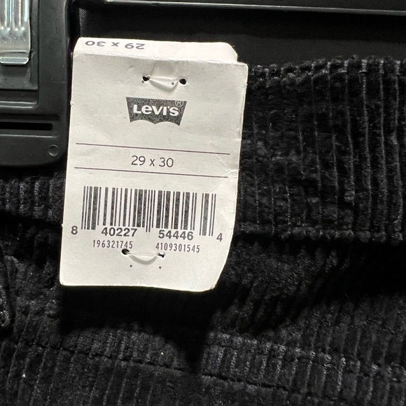 NWT LEVI’S 315 SHAPING BOOTCUT BLACK CORDUROY PANTS SIZE  29 X 30 - Picture 4 of 5